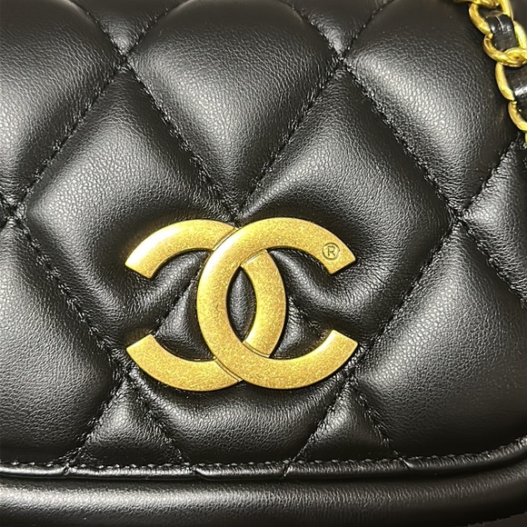 Vintage Chanel CC Mini Bag - Picture 17 of 17